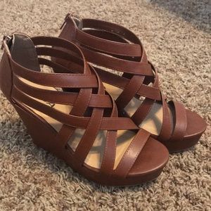 Brown wedges